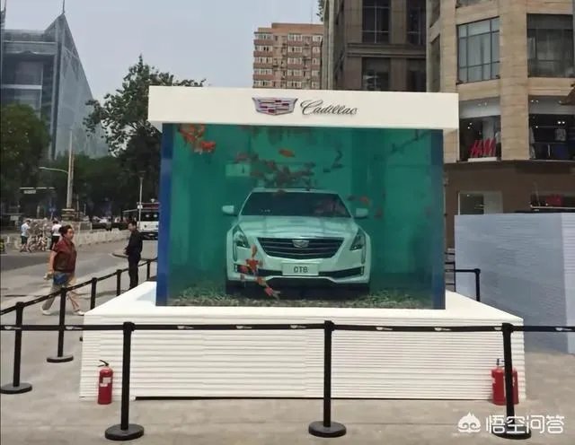 对于最近很火的凯迪拉克追高铁事件怎么看？