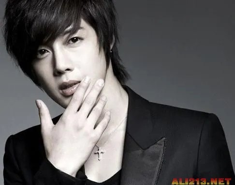 丹东男孩因美貌走红韩国 细数韩国妖艳的美男