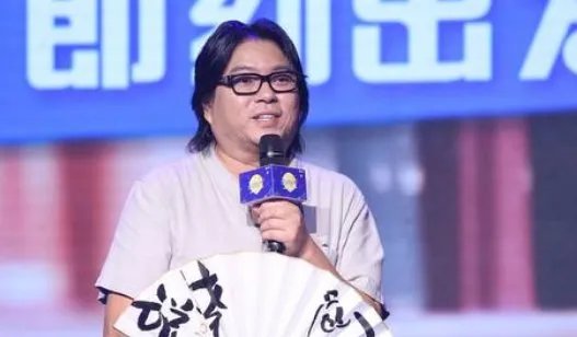 高晓松低调卸任阿里巴巴音乐董事,当事人对此有何表示?