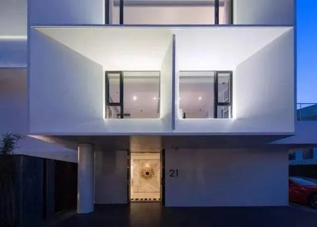 只有极简风才能hold住的豪品别墅,既美又有品!