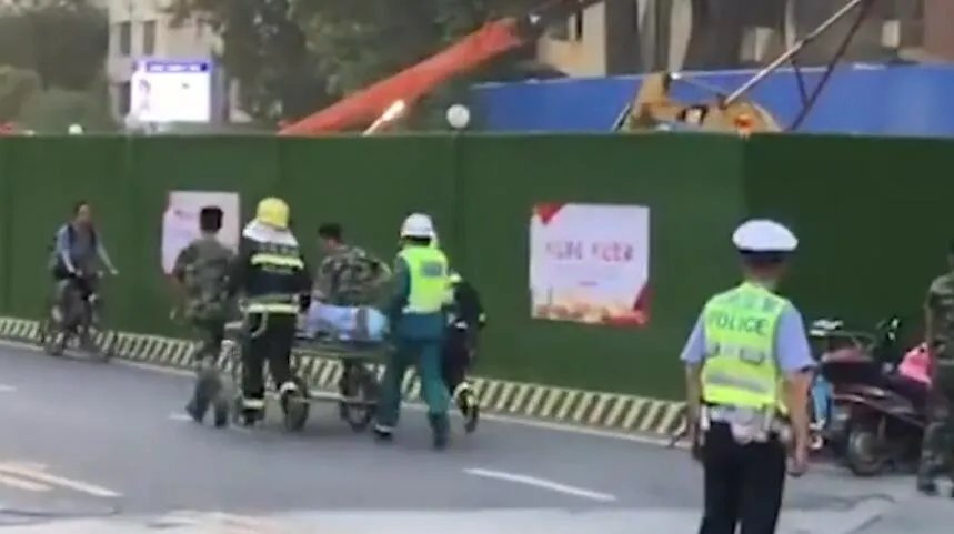 郑州在建地铁事故多少人受伤？