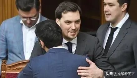 怎么看待乌克兰总统泽连斯基驳回总理贡恰鲁克辞呈?