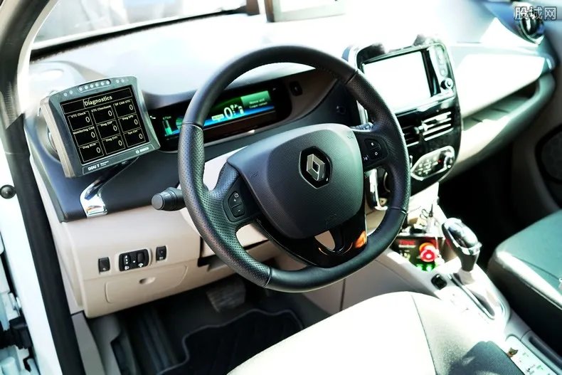 无人车可独自接送 允许自动驾驶汽车无需配备人类司机