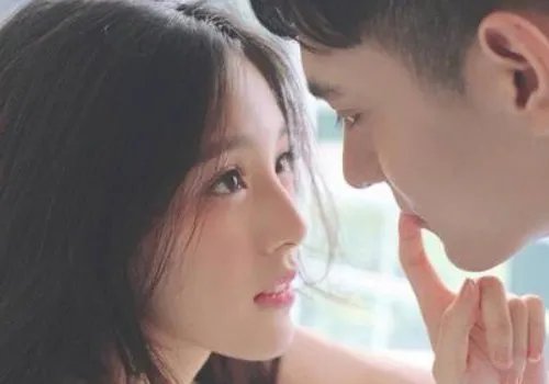 如何撩男生让他喜欢上你？