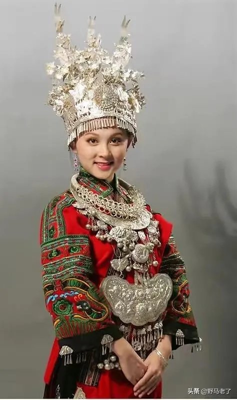 中国那个少数民族服装最好看