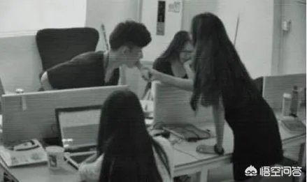 为什么夫妻两个不能在同一家公司上班？