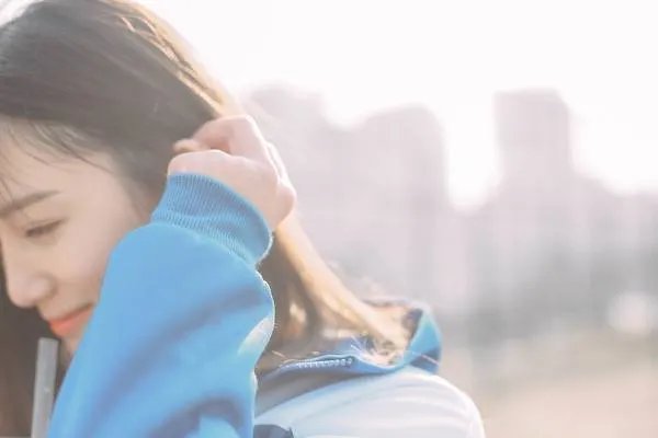 女生哪些动作会让男生觉得很有感觉??