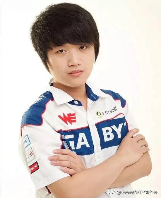 皇族ADC uzi真的比其他队ADC强么？如果强到底强在哪个方面？