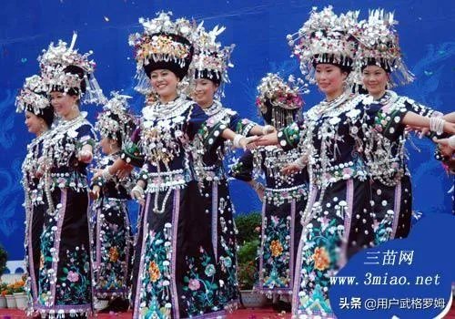 中国那个少数民族服装最好看