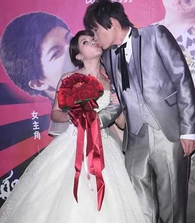曝黄镫辉老婆未婚先孕    李侦萁感动谢镫辉愿意补票
