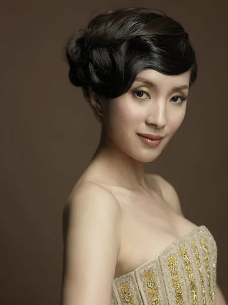 汤灿结婚了吗? 床上情人名单曝光