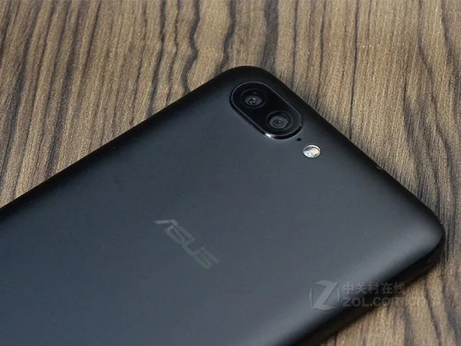 华硕 手机 电神4 黑色 标配运行流畅 京东牧申手机旗舰店1299元销售中