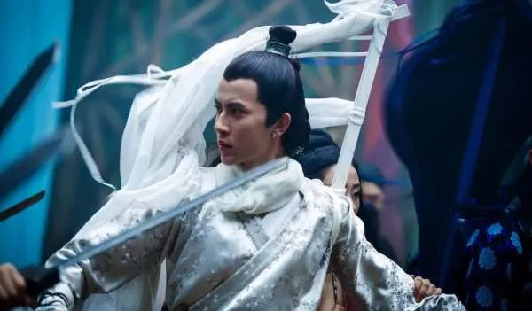 本是《快乐男声》出道,为何于朦胧到现在都不火?