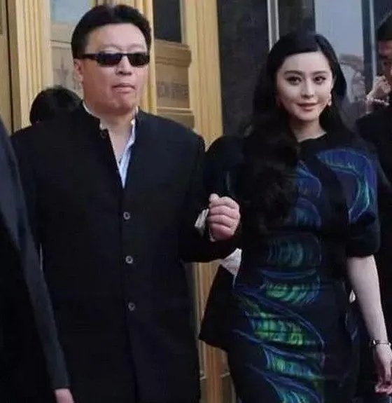范冰冰终于还清9亿债务，她背后的男人是谁？