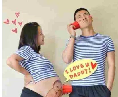 何洁有几个孩子？