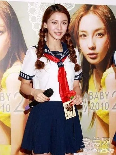 哪个女明星穿校服最好看？