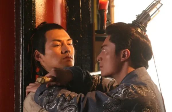 倾世皇妃中林心如最后跟谁在一起了？