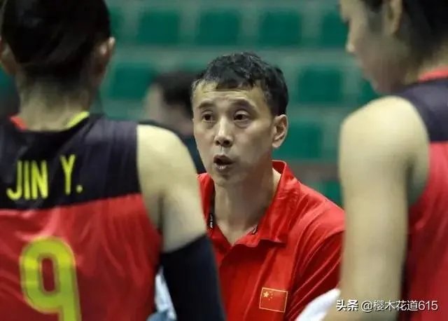 中国女排和荷兰女排的比赛中，龚翔宇要求视频挑战却被郎平指导拒绝，这是为什么？